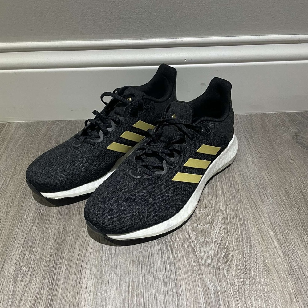 Adidas Pureboost size 8.5